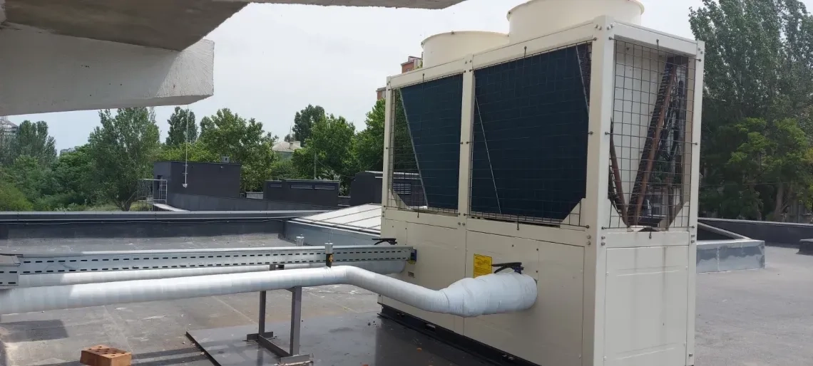 Administrative building 